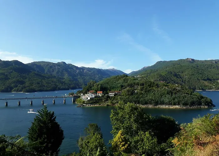 Abrigo Do Verao Maison Pres Du * Rio Caldo